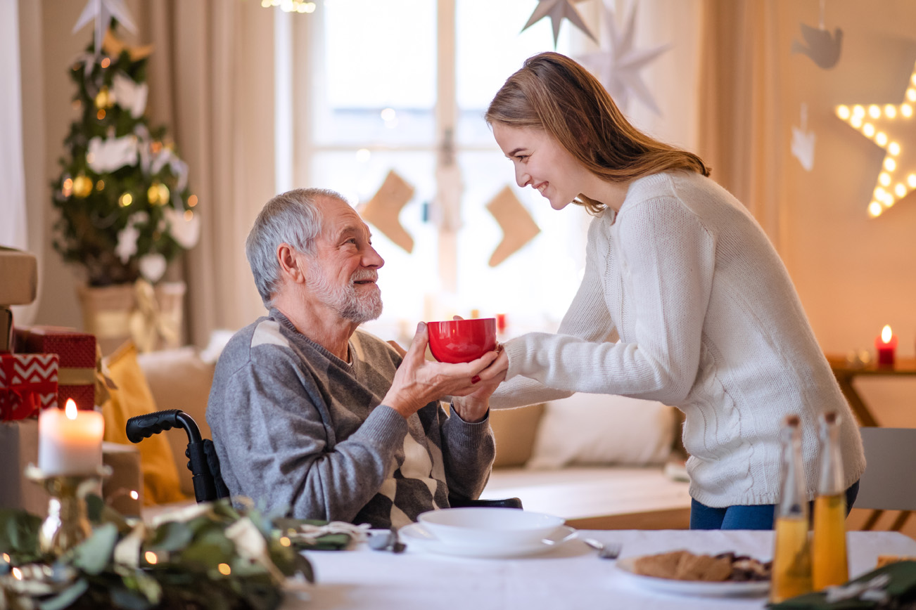 Comment préparer les fêtes de fin d’année quand on a un proche malade ou dépendant ?